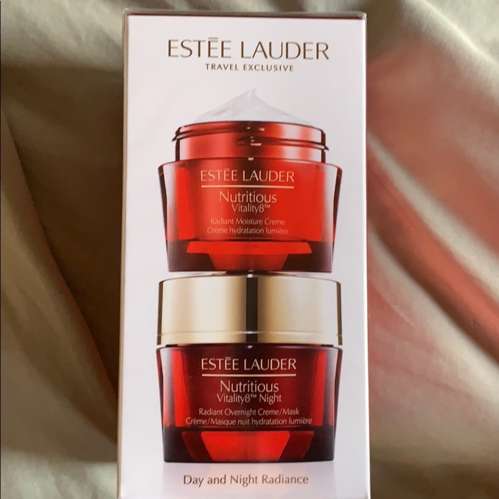 Estēe Lauded Nutritious Vitality8 NWT